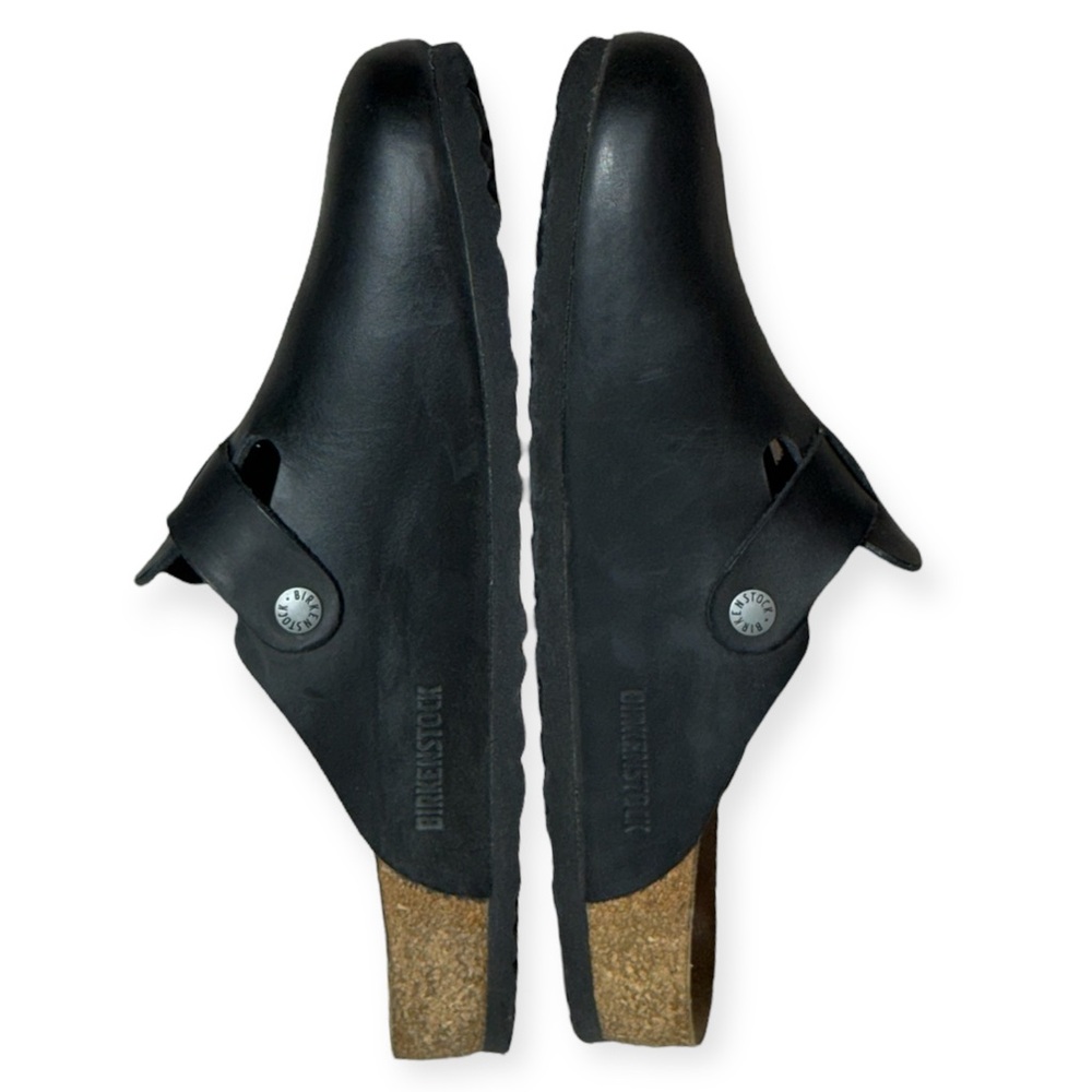 Birkenstock Boston 
Oiled Leather - Black 
Unisex Size 42 
Men’s 9
Women’s 11 - Picture 6 of 14